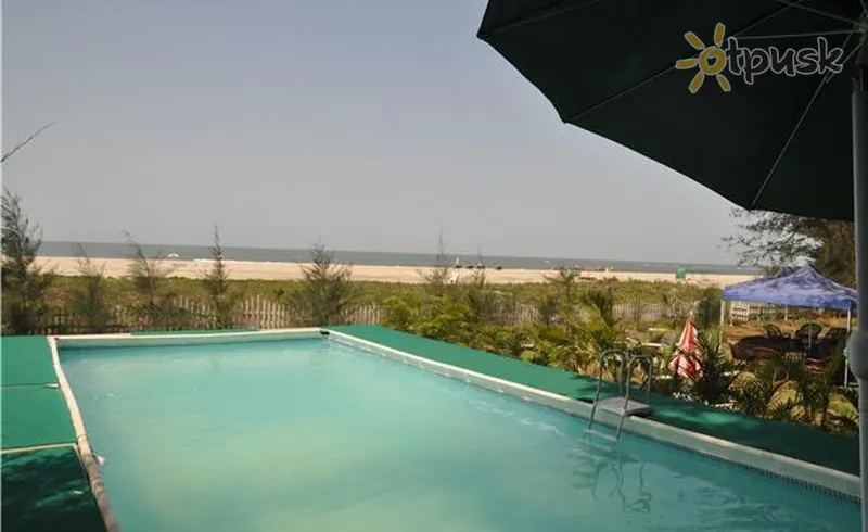 Фото отеля Montego Bay Beach Village 3* Північний Гоа Індія екстер'єр та басейни