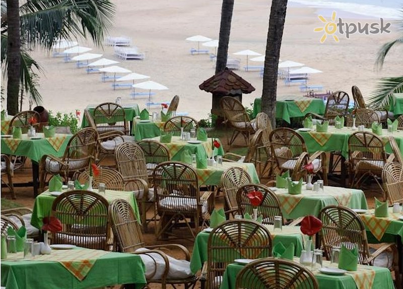 Фото отеля Manaltheeram Ayurveda Beach Village 3* Керала Индия бары и рестораны