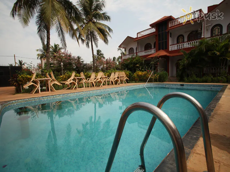 Фото отеля La Vaiencia Beach Resort 2* Šiaurės Goa Indija išorė ir baseinai