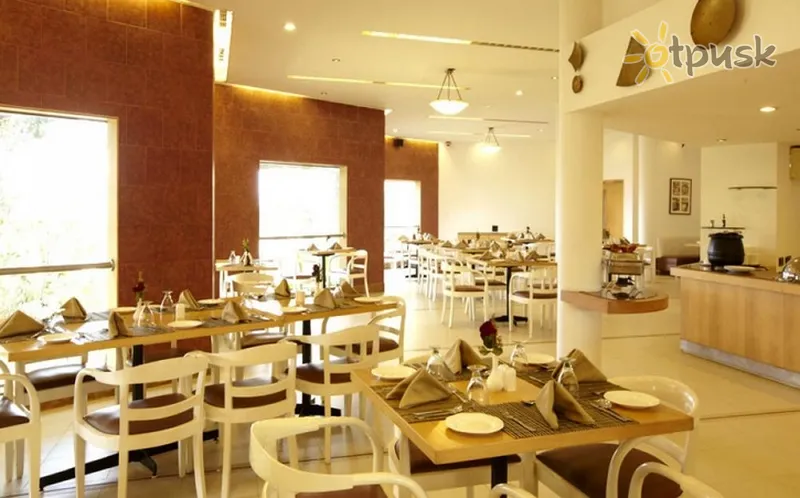 Фото отеля Keys Resort Ronil Goa 4* Северный Гоа Индия бары и рестораны