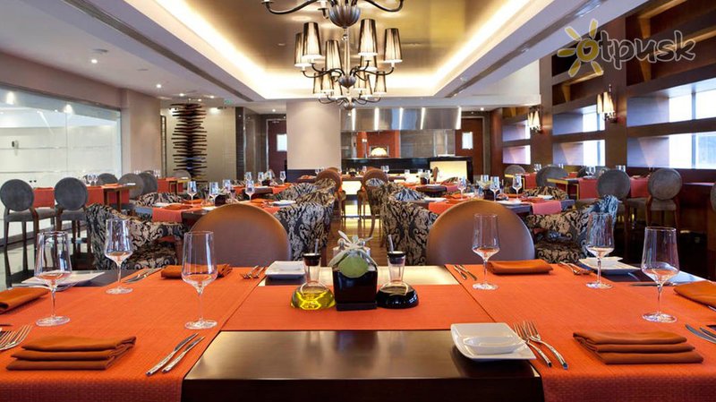 Фото отеля Holiday Inn Cochin 5* Керала Индия бары и рестораны