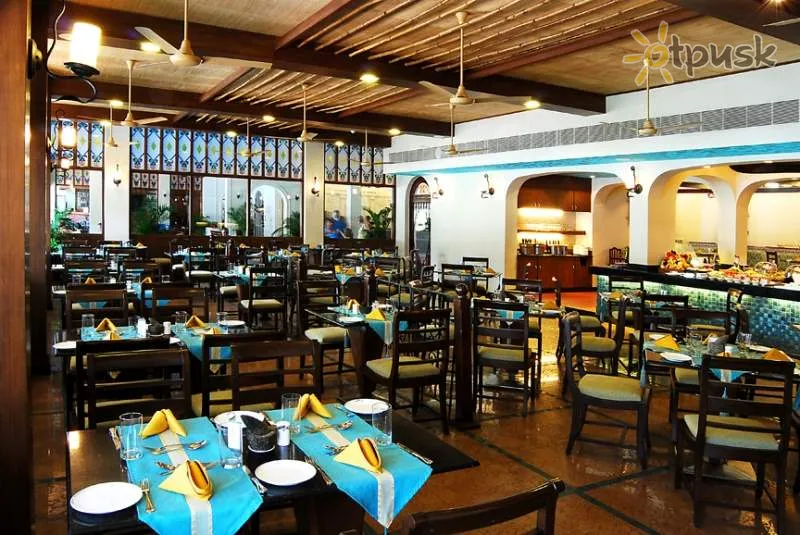 Фото отеля Heritage Village Club 4* Південний Гоа Індія бари та ресторани