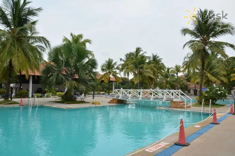 Фото отеля Novotel Goa Dona Sylvia Resort 5* Південний Гоа Індія екстер'єр та басейни