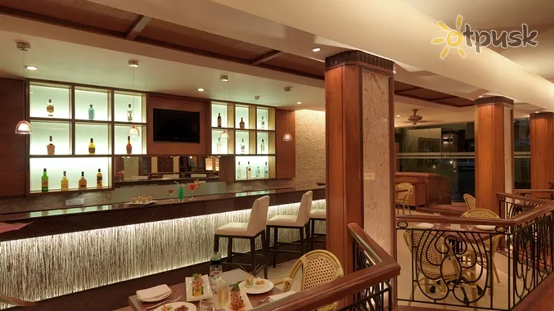 Фото отеля Double Tree by Hilton 4* Ziemeļu goa Indija bāri un restorāni