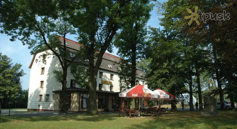 Фото отеля ParkHotel Economic 3* Краков Польша экстерьер и бассейны