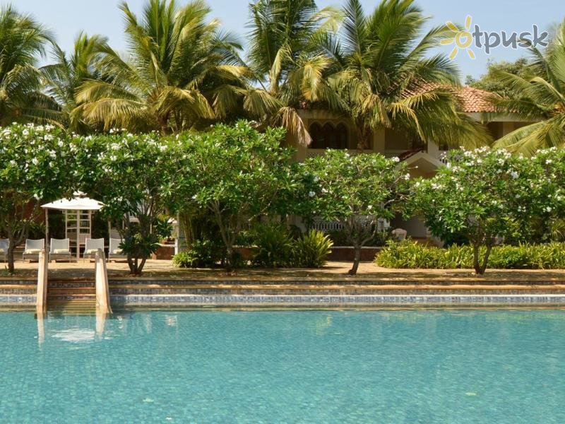 Фото отеля Club Mahindra Varca Beach Resort 5* Южный Гоа Индия экстерьер и бассейны