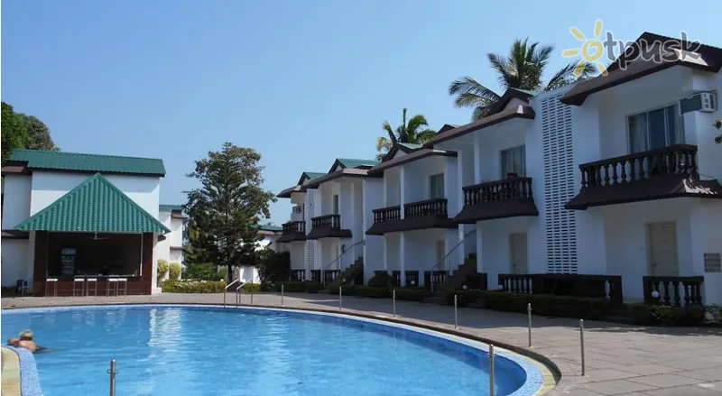 Фото отеля Sea Queen Beach Resort & Spa 3* Південний Гоа Індія екстер'єр та басейни