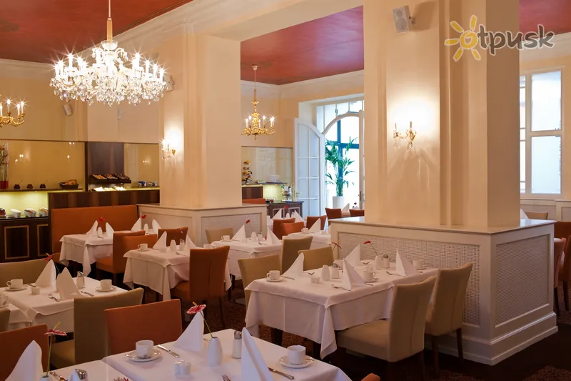 Фото отеля Best Western Premier Kaiserhof Wien 4* Vēna Austrija bāri un restorāni
