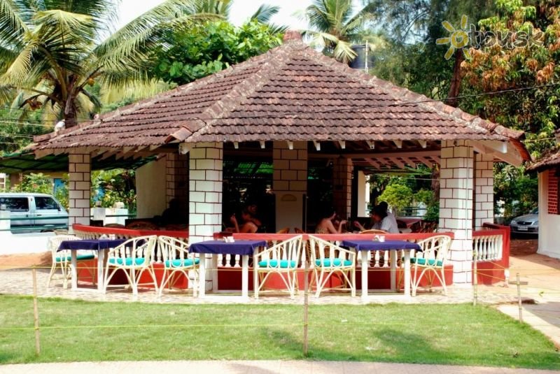 Фото отеля Sea View Beach Resort 2* Северный Гоа Индия бары и рестораны