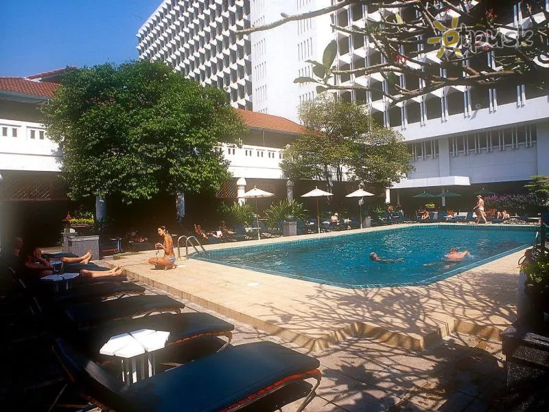 Фото отеля Indra Regent Hotel 4* Бангкок Таїланд екстер'єр та басейни