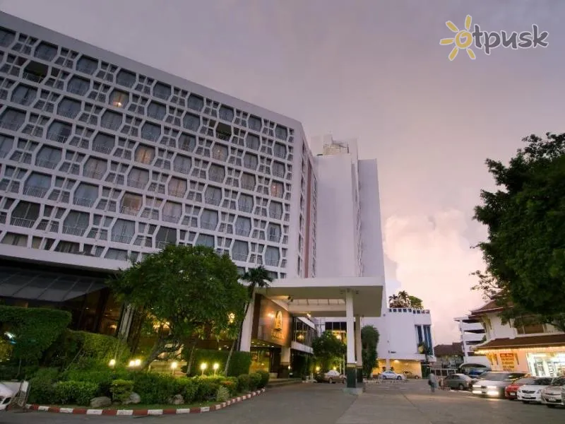 Фото отеля Montien Hotel Bangkok 4* Бангкок Таїланд екстер'єр та басейни