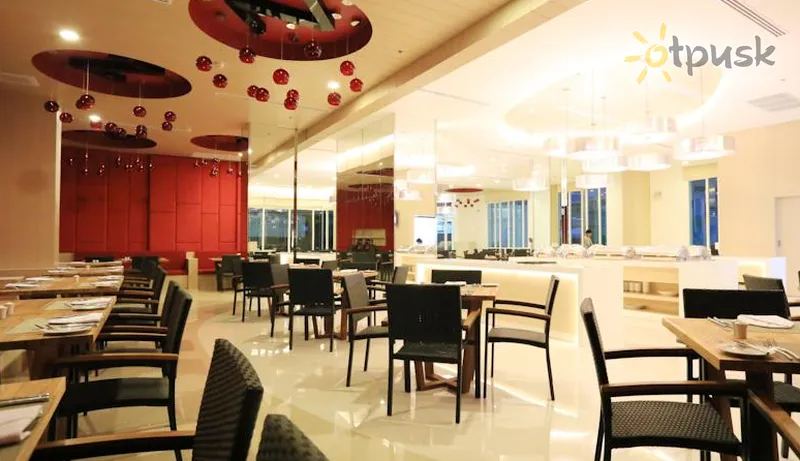 Фото отеля Sleep With Me Hotel design hotel @ patong 4* о. Пхукет Таїланд бари та ресторани