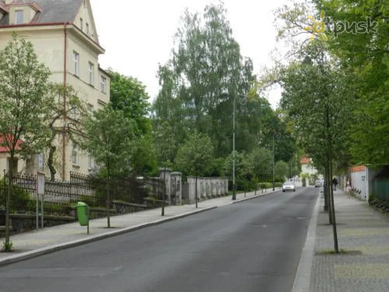 Фото отеля Apartment Kr&#225;le Ji&#345;&#237;ho 3* Карлові Вари Чехія екстер'єр та басейни