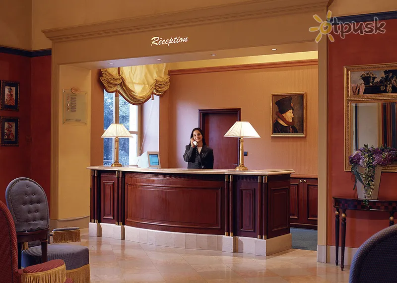 Фото отеля La Cloche 5* Burgundija Francija vestibils un interjers
