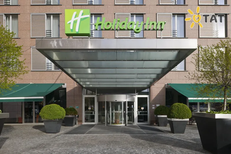 Фото отеля Holiday Inn Prague Congress Centre 4* Прага Чехія екстер'єр та басейни