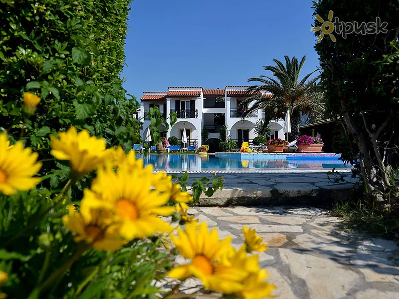 Фото отеля Florian Hotel Apartments 3* Korfu Graikija išorė ir baseinai