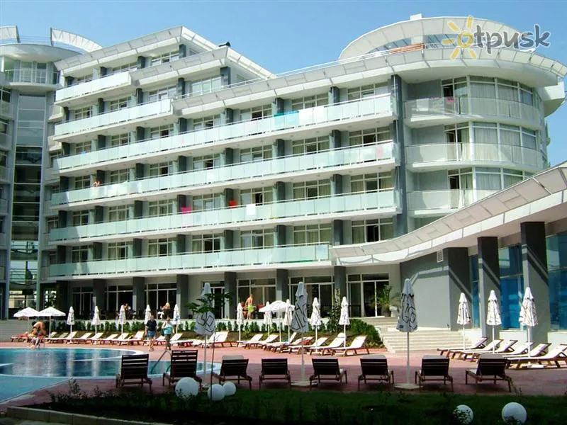 Фото отеля Перла 3* Saulainā pludmale Bulgārija ārpuse un baseini