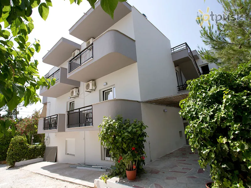 Фото отеля Potos Sun Studios Apartments 2* о. Тасос Греция экстерьер и бассейны