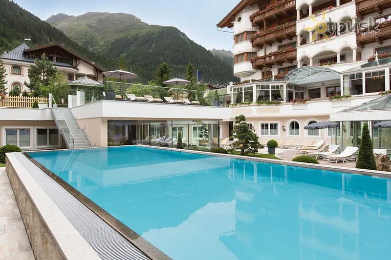 Фото отеля Trofana Royal 5* Ischgl Austrija išorė ir baseinai