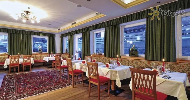 Фото отеля Vier Jahreszeiten Hotel 4* Капрун Австрія бари та ресторани