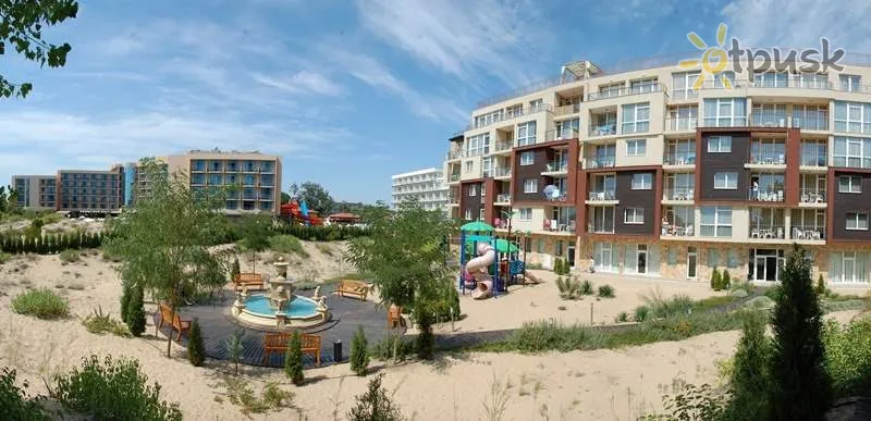 Фото отеля Dune Residence Aparthotel 3* Saulainā pludmale Bulgārija ārpuse un baseini
