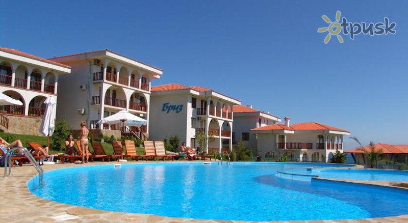 Фото отеля Breeze Apart Complex 4* Святой Влас Болгария экстерьер и бассейны