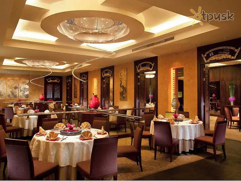 Фото отеля Novotel Suvarnabhumi Airport Hotel 4* Бангкок Таїланд бари та ресторани