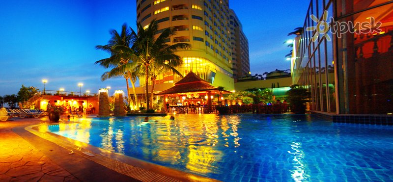 Фото отеля Prince Palace Hotel Mahanak 4* Бангкок Таиланд экстерьер и бассейны