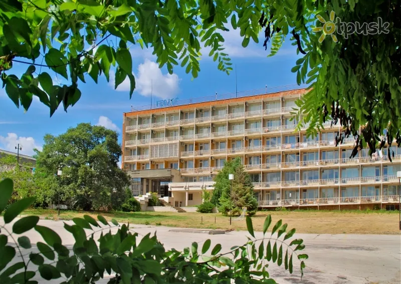 Фото отеля Geolog Hotel 2* Svētais Konstantīns un Jeļena Bulgārija ārpuse un baseini