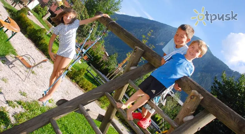 Фото отеля Gasthof Brucke Hotel 3* Mayrhofenas Austrija vaikams