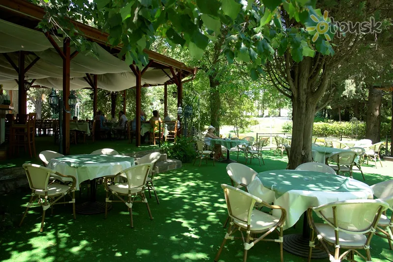 Фото отеля Oasis Park Hotel 3* Nesebaras Bulgarija barai ir restoranai