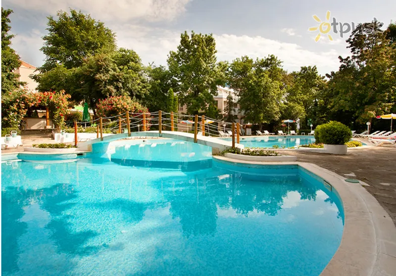 Фото отеля Люляк 3* Золоті піски Болгарія екстер'єр та басейни
