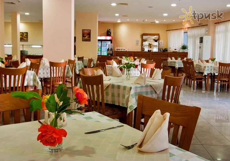 Фото отеля Люляк 3* Золотые пески Болгария бары и рестораны