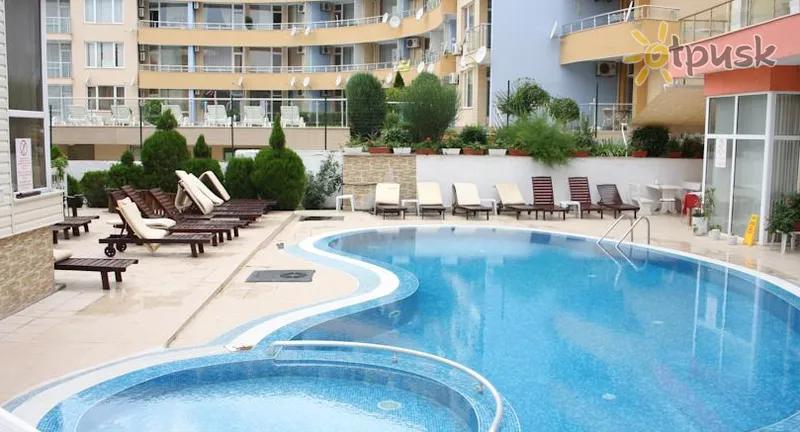Фото отеля Іріс 3* Святий Влас Болгарія екстер'єр та басейни