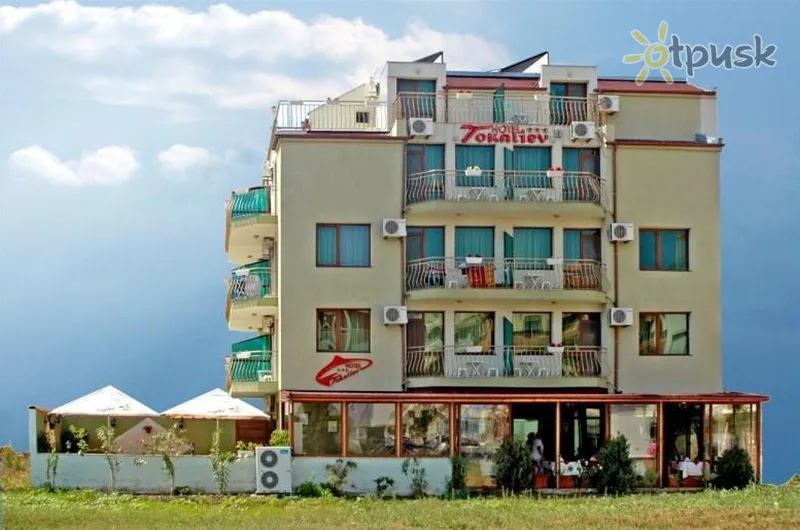 Фото отеля Tokaliev Hotel 3* Pomorie Bulgārija ārpuse un baseini