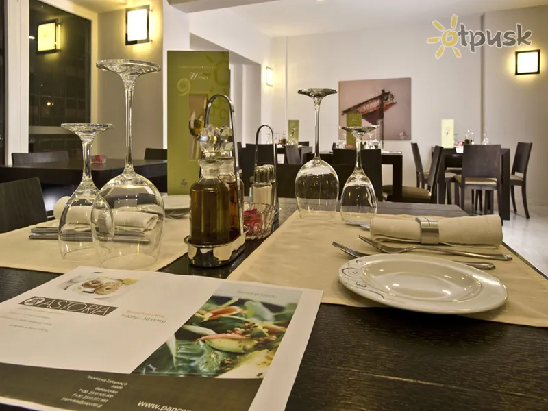 Фото отеля Astoria Hotel 3* Saloniki Grieķija bāri un restorāni