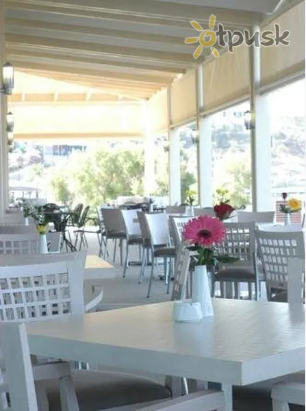 Фото отеля Avra Rafina Hotel 4* Atėnai Graikija barai ir restoranai