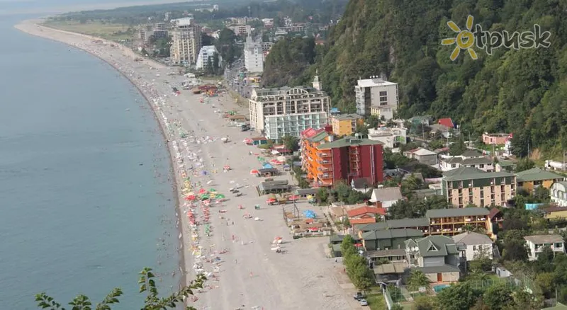 Фото отеля Lazuri Hotel 2* Кваріаті Грузія пляж