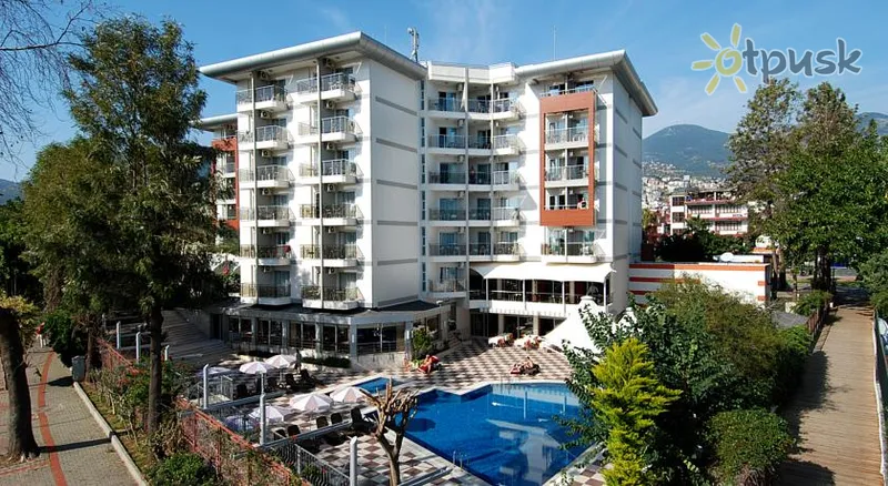 Фото отеля Grand Okan Hotel 4* Alanija Turkija išorė ir baseinai