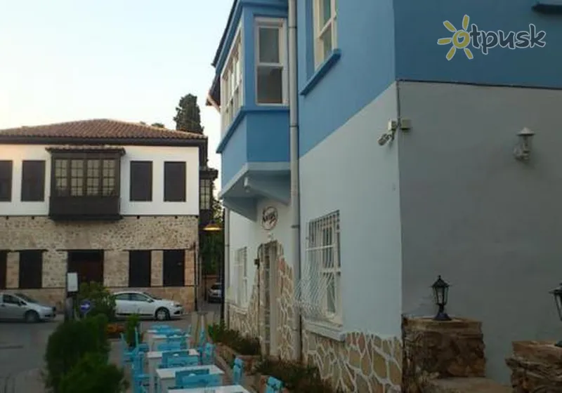 Фото отеля Mavi Konak Guest House 2* Анталия Турция экстерьер и бассейны