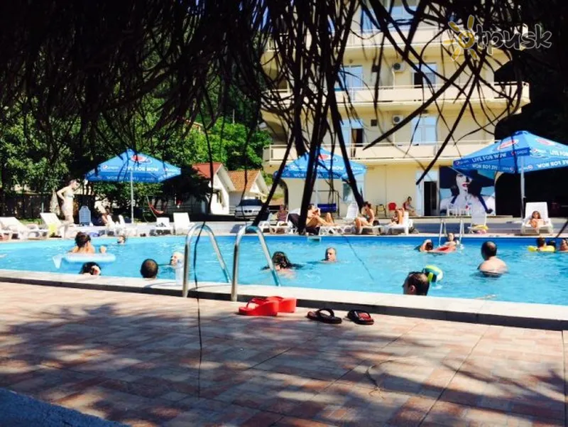 Фото отеля Мартіні 3* Кваріаті Грузія екстер'єр та басейни