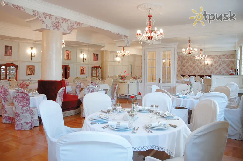 Фото отеля Vere Palace Hotel 4* Bakuriani Gruzija barai ir restoranai