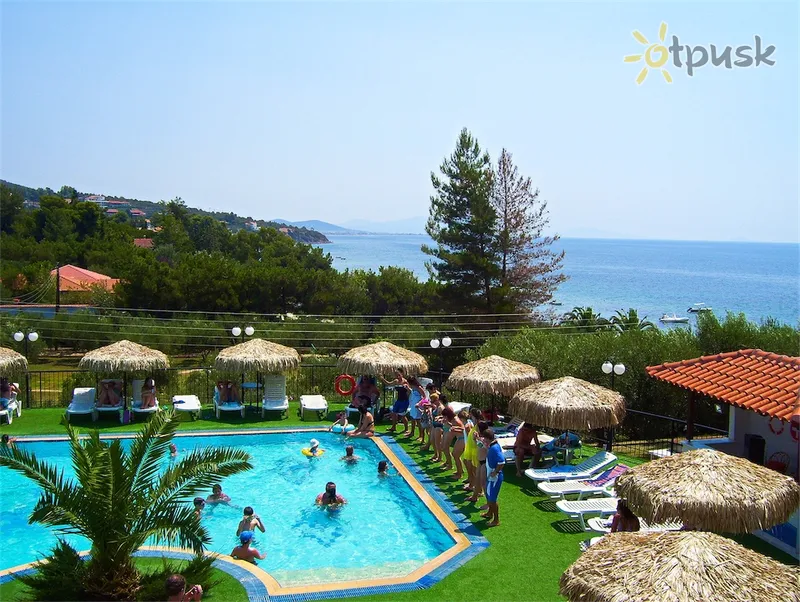 Фото отеля Sonia Village Hotel 3* Halkidiki — Sitonija Grieķija ārpuse un baseini