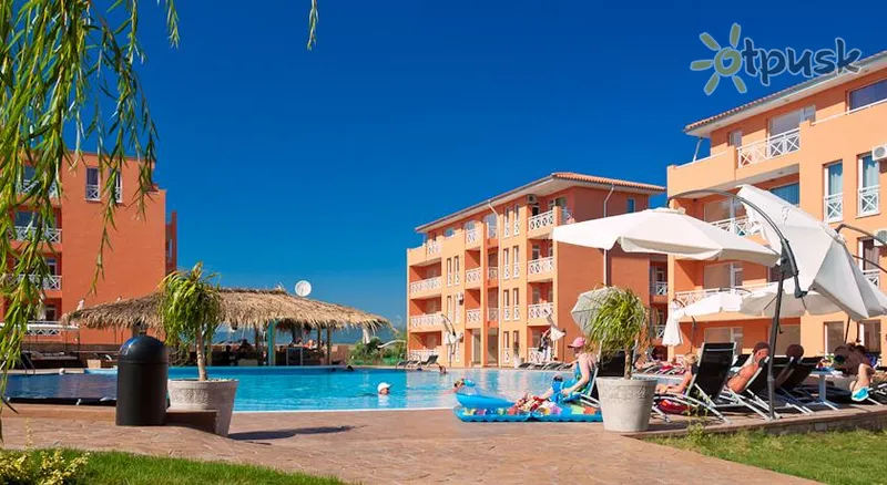 Фото отеля Sunny Day 6 2* Сонячний берег Болгарія екстер'єр та басейни