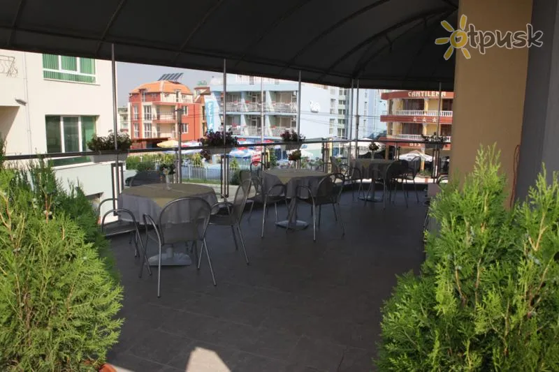 Фото отеля Royal Hotel Nessebar 3* Nesebaras Bulgarija barai ir restoranai