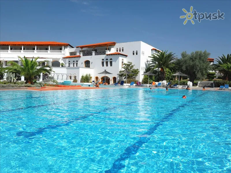 Фото отеля Eretria Village Resort 4* Euboja Graikija išorė ir baseinai