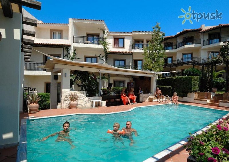 Фото отеля Eva Mare Hotel & Suites 4* о. Крит – Ираклион Греция экстерьер и бассейны