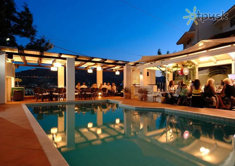 Фото отеля Eva Mare Hotel & Suites 4* Kreta – Heraklionas Graikija barai ir restoranai