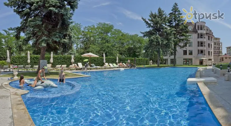 Фото отеля Пурпурная Звезда 3* Svētais Konstantīns un Jeļena Bulgārija ārpuse un baseini
