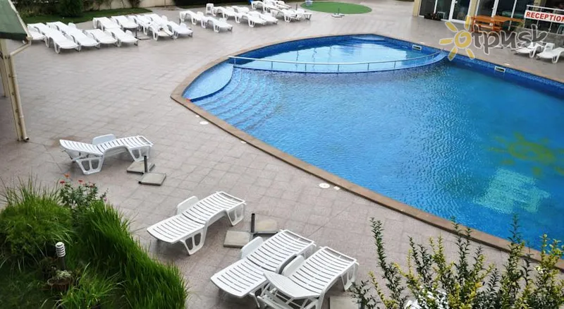 Фото отеля Sunny Holiday Apartments 3* Сонячний берег Болгарія екстер'єр та басейни